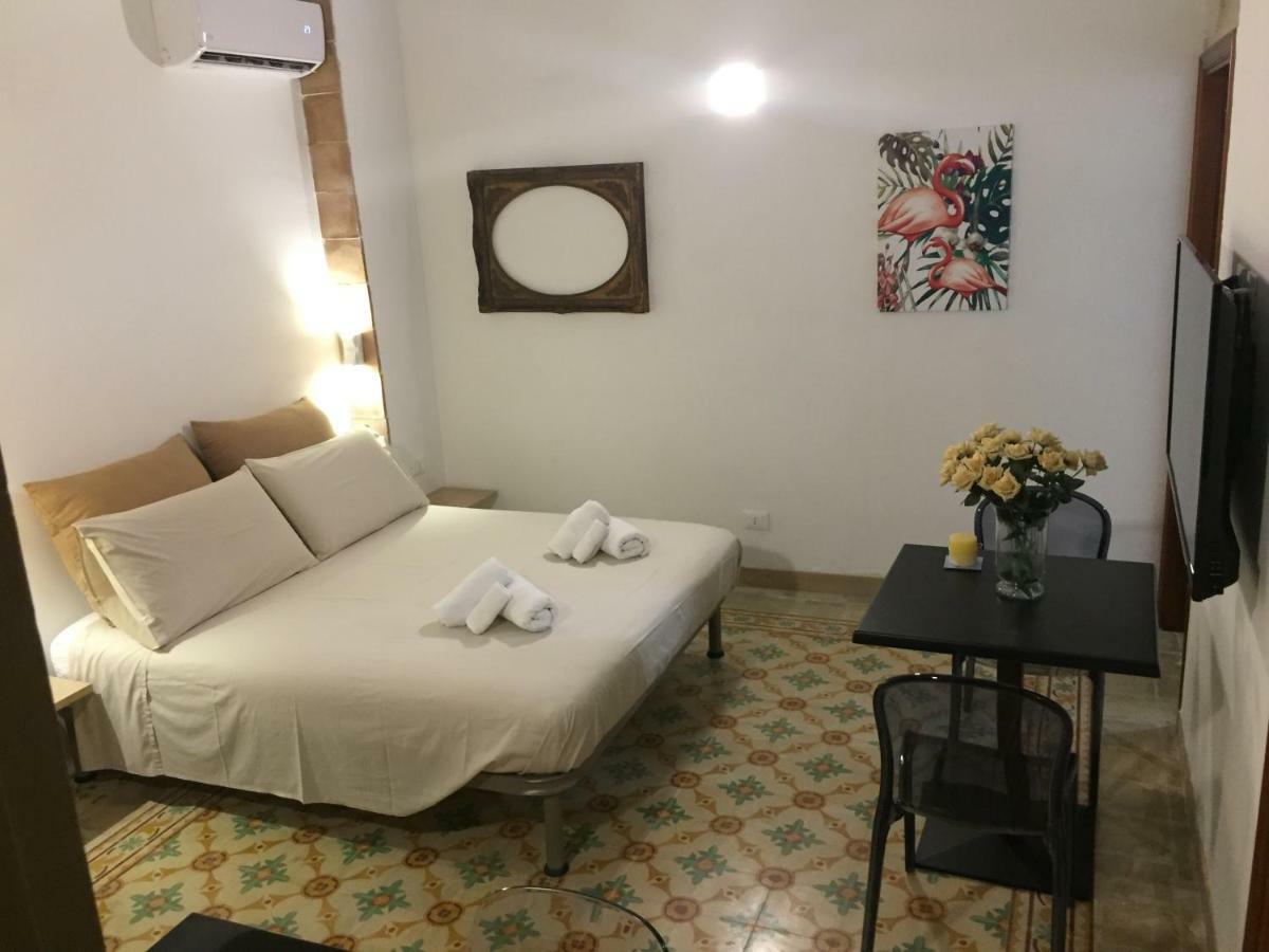 Ferienwohnung Al Civico 9 Trapani Exterior foto